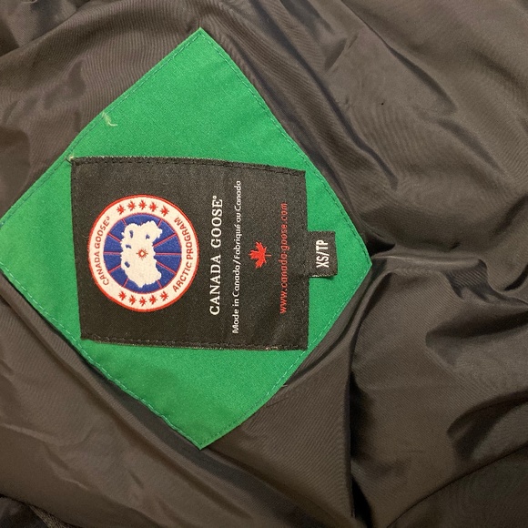 Canada Goose - Picture 7 of 8